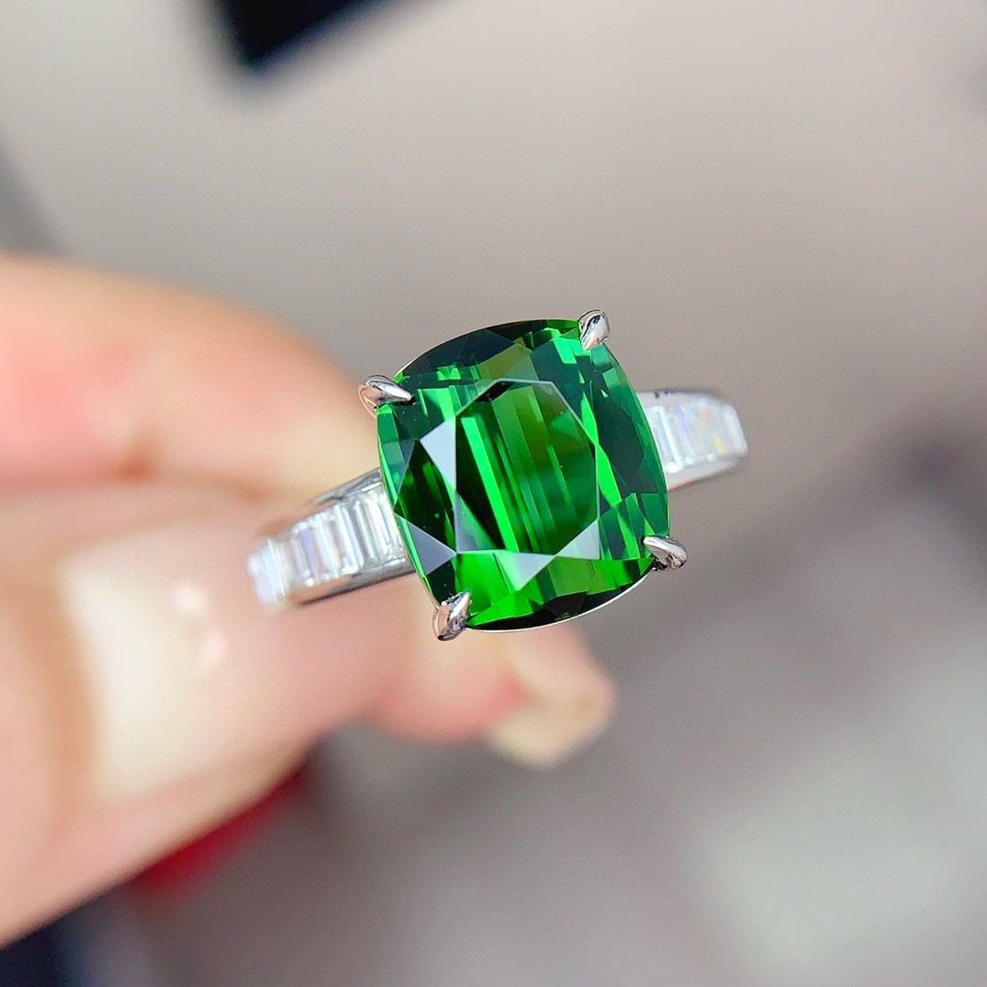 14k Gold 4.5 Ct Natural Tourmaline & Diamond Ring - 3