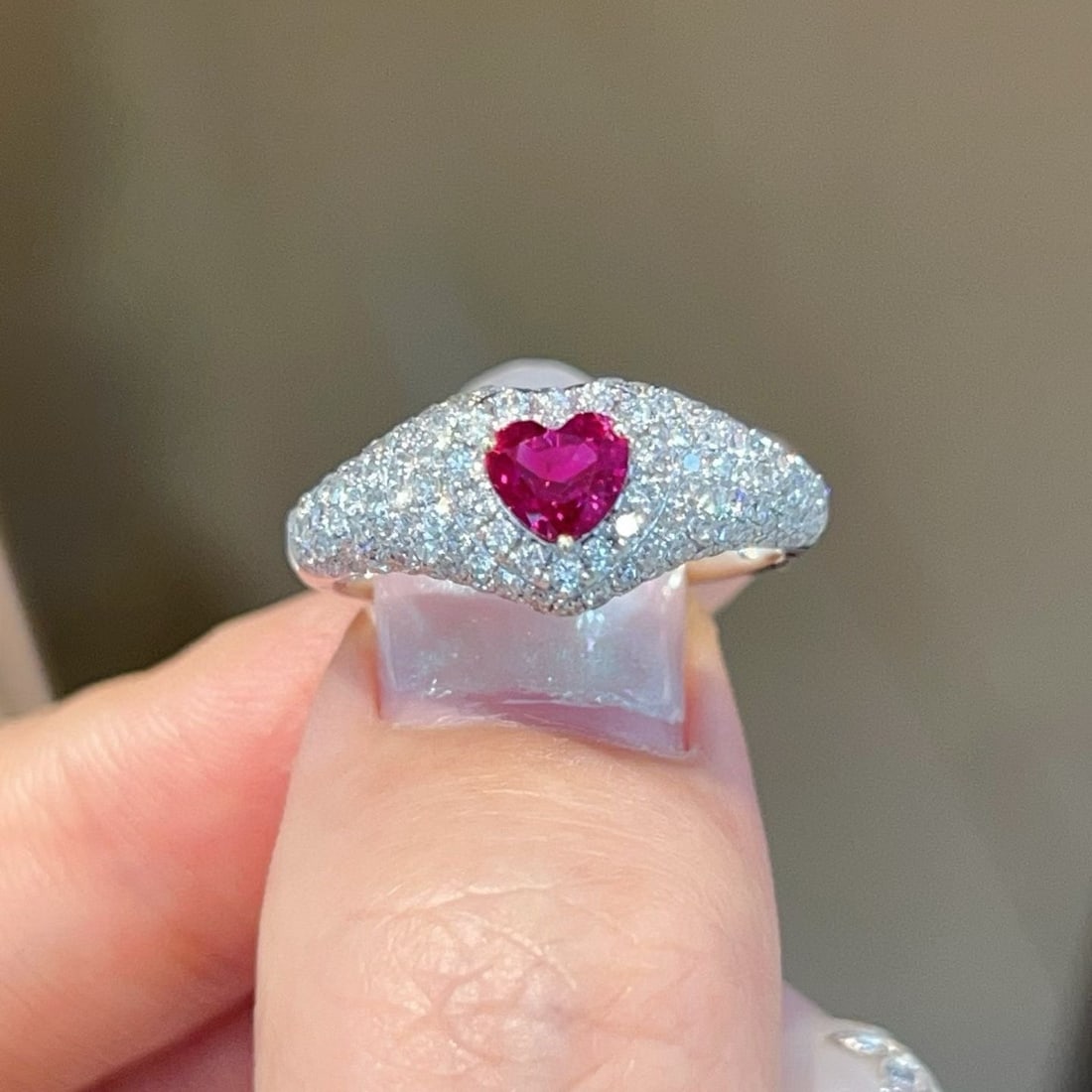 14k Gold 1.25 Ctw Natural Ruby & Diamond Ring - 3