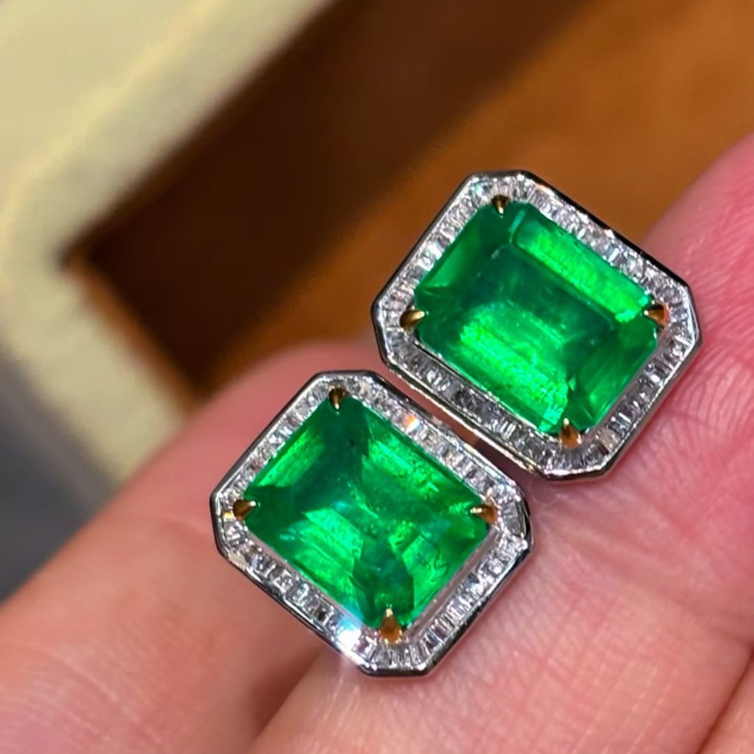 14k Gold 3.7 Ct Natural Emerald & Diamond Earrings - 6