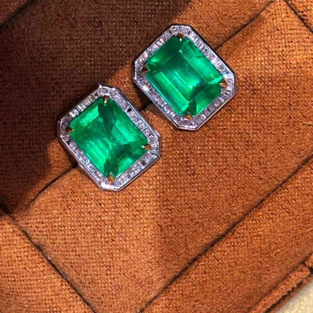 14k Gold 3.7 Ct Natural Emerald & Diamond Earrings - 8