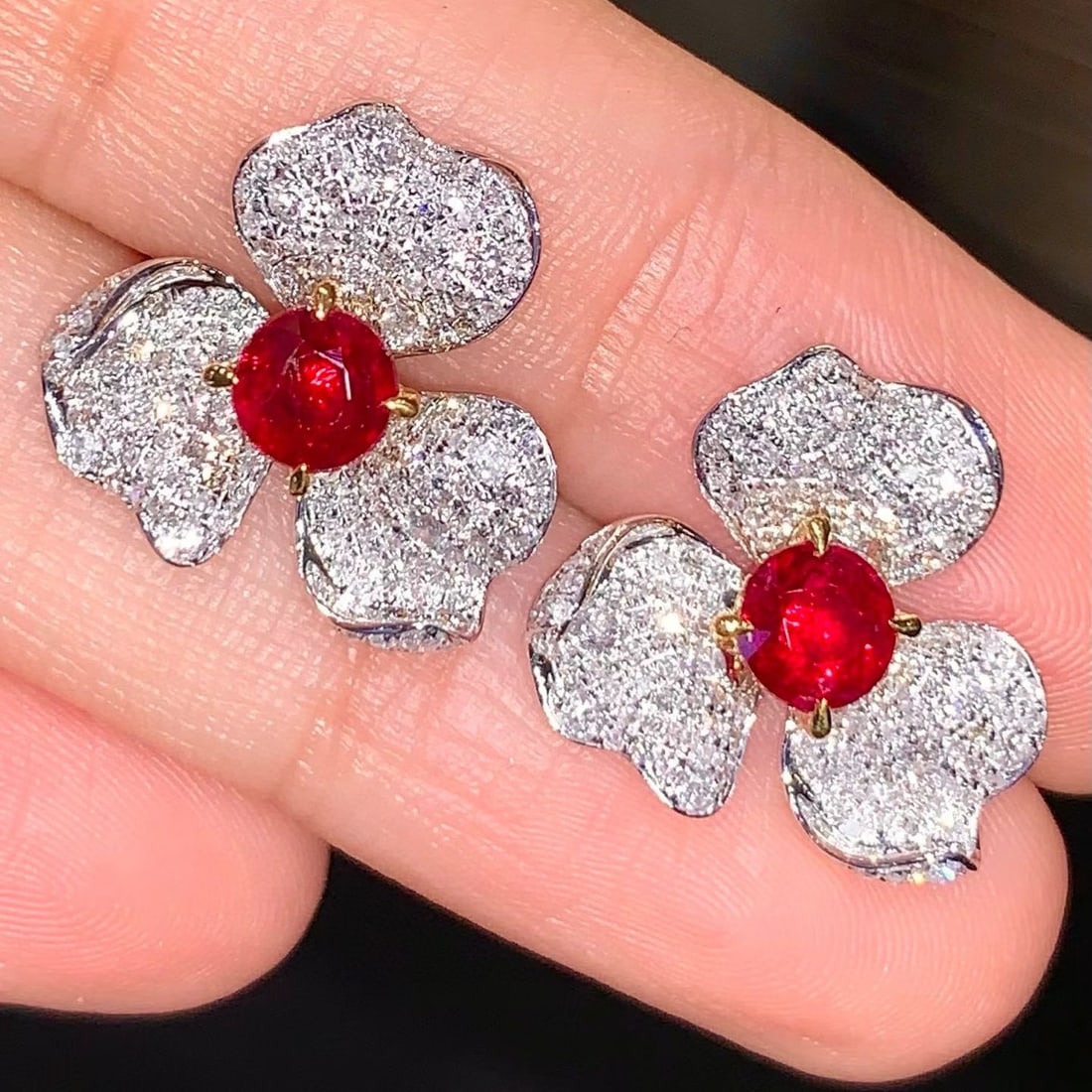 14k Gold 1.3 Ct Natural Ruby & Diamond & Flowers Earrings - 3