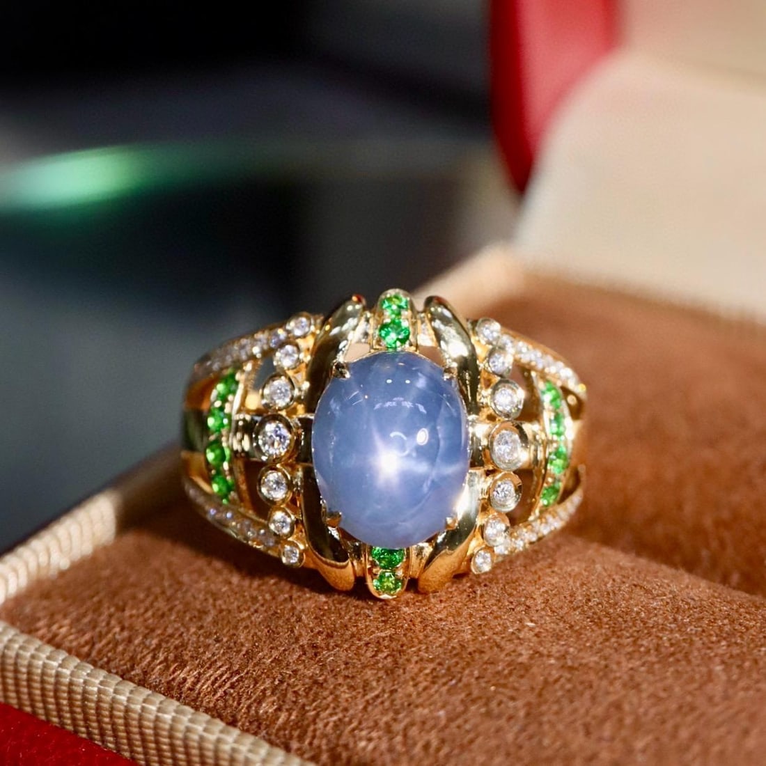 14k Gold 3.41 Ctw Natural Star Sapphire & Diamond Ring: Ref:231159224 // gold content:14k gold // ring size:7. 25us // // main gemstone:star sapphire // shape:oval // carat weight:3. 20ct // color:blue // treatment:natural // // adjacent gemstone 2 : diamo