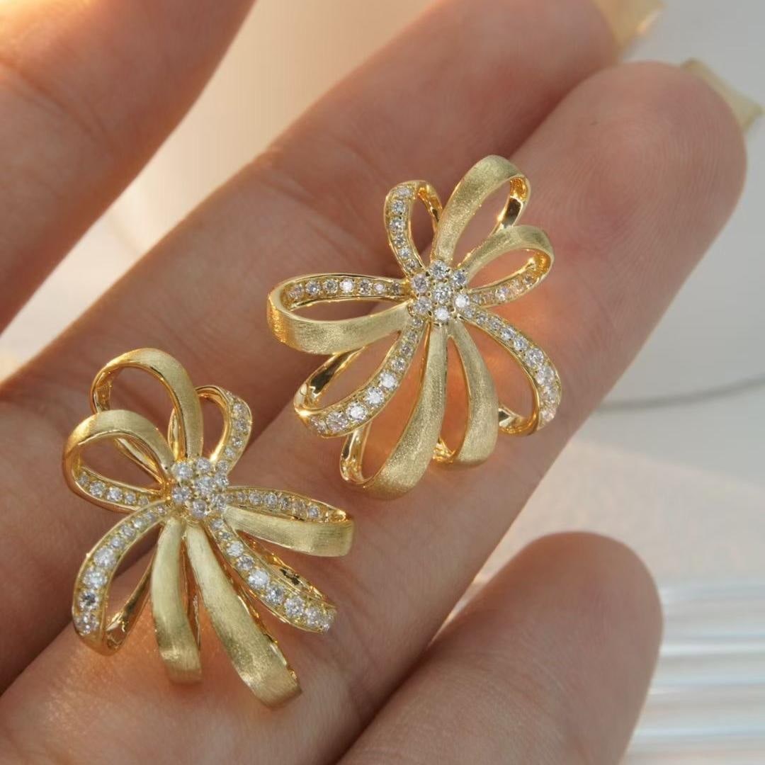 14k Gold 0.38 Ct Natural H Diamond Earrings: Ref:231159243 // gold content:14k gold // main gemstone:diamond // shape:round // carat weight:0. 38ct // clarity grade:vs-si // color:h // treatment:natural // cut grade:g // Condition: New Low
