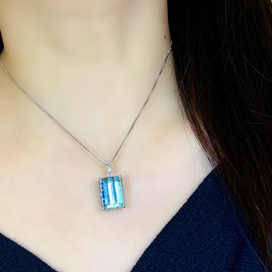 14k Gold 16.0 Ctw Natural Aquamarine & Diamond Pendant( Without Chain ) - 5