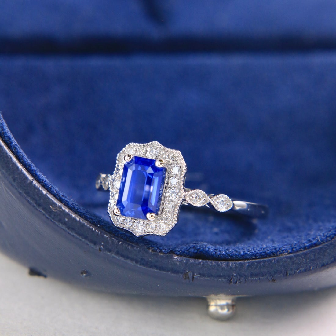 14k Gold 1.69 Ctw Natural Sapphire & Diamond Ring - 3