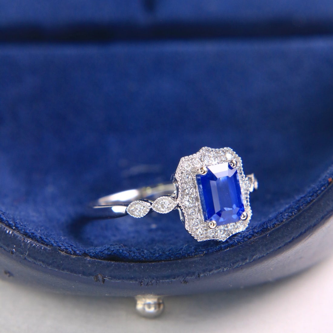 14k Gold 1.69 Ctw Natural Sapphire & Diamond Ring - 4