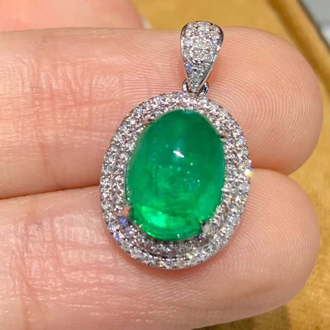 14k Gold 2.8 Ct Natural Emerald & Diamond Pendant( Without Chain ) - 3