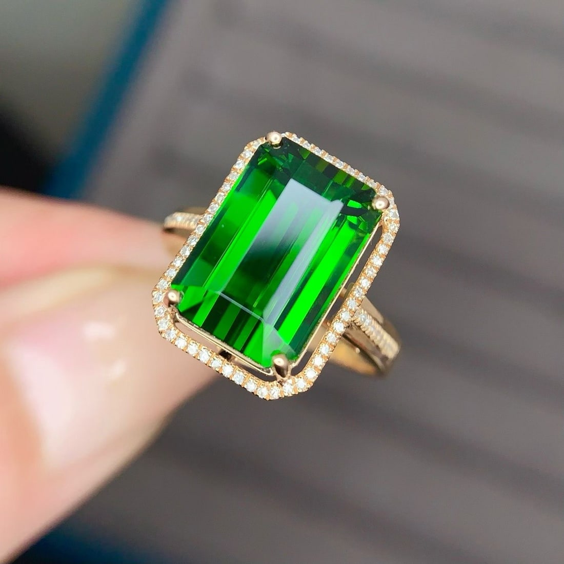 14k Gold 7.5 Ct Natural Tourmaline & Diamond Ring - 2
