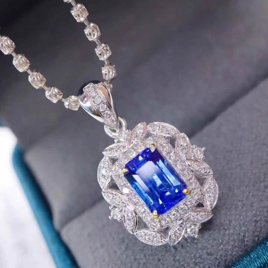 14k Gold 1.67 Ctw Natural Sapphire & Diamond Pendant( Without Chain ) - 2
