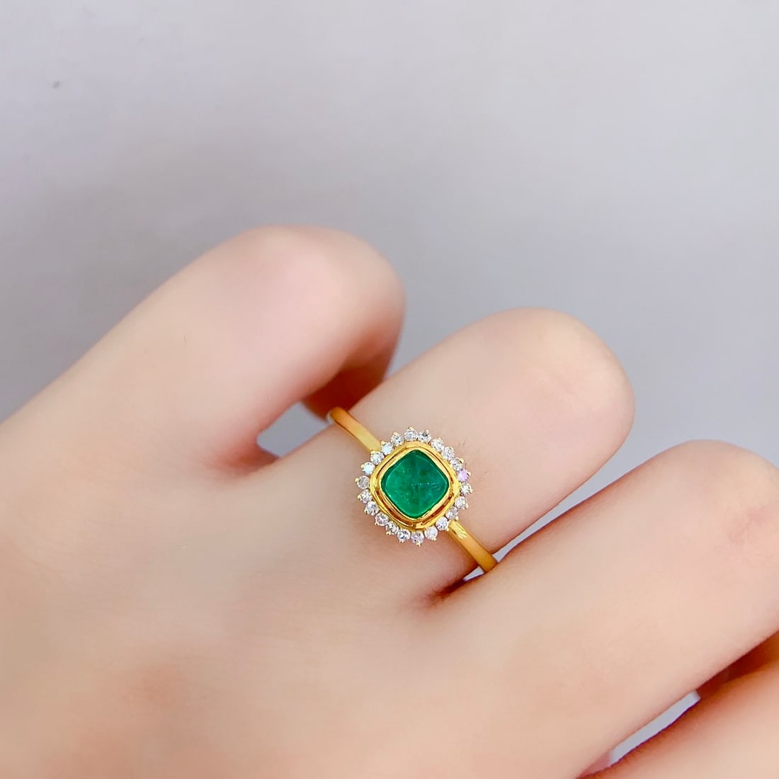 14k Gold 1 Ct Vivid Green Natural Emerald & Diamond Ring - 6