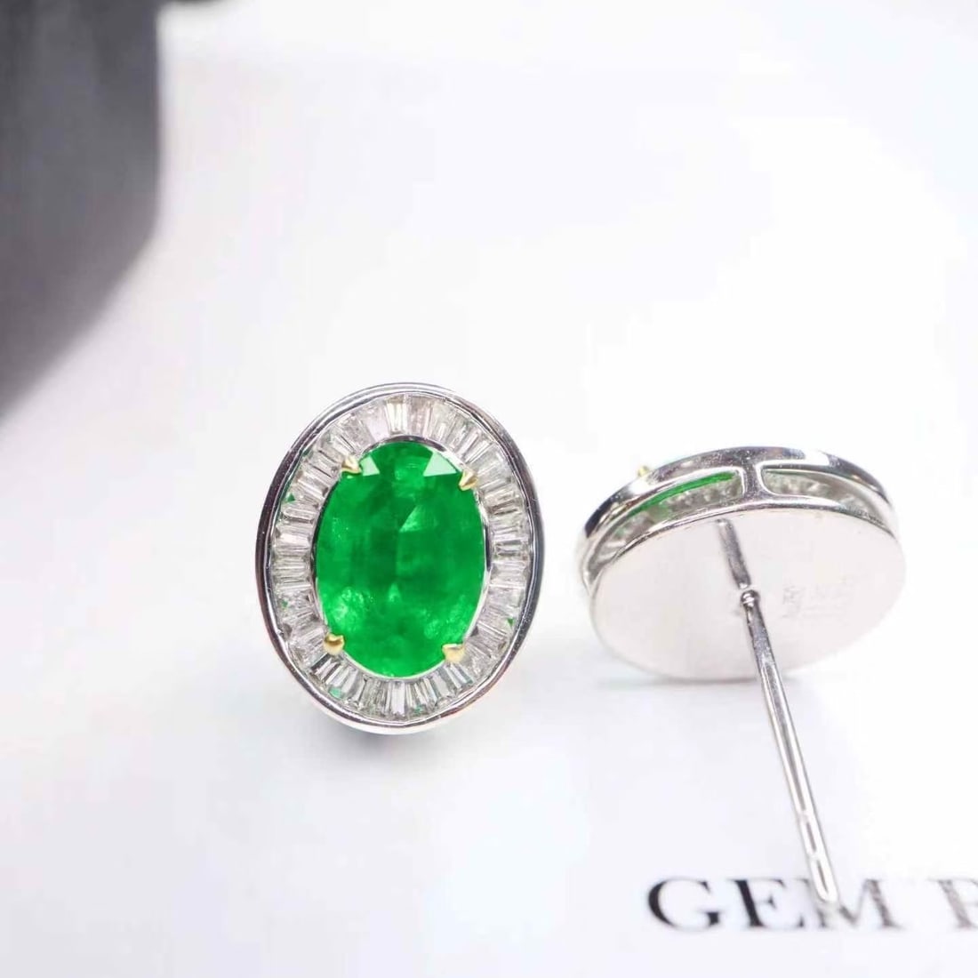14k Gold 1.8 Ctw Vivid Green Natural Emerald & Diamond Earrings - 2