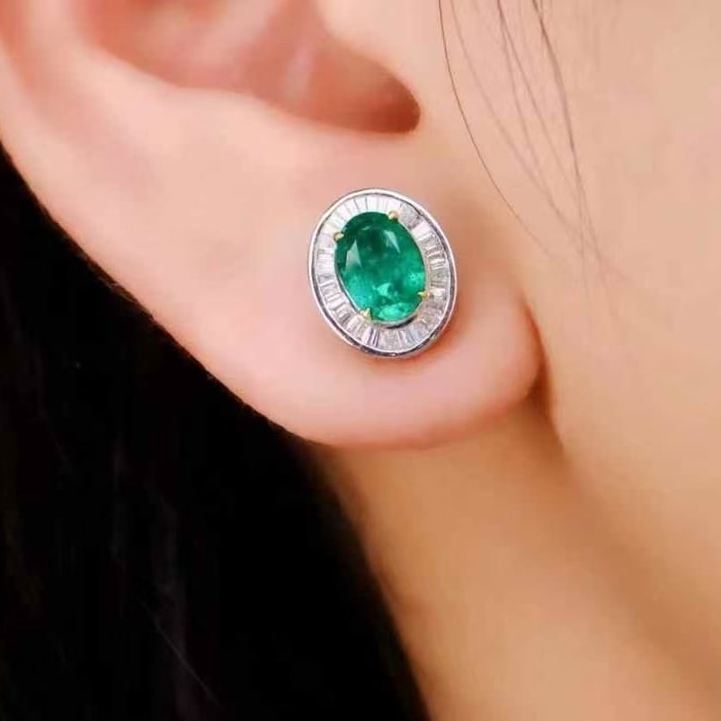 14k Gold 1.8 Ctw Vivid Green Natural Emerald & Diamond Earrings - 4