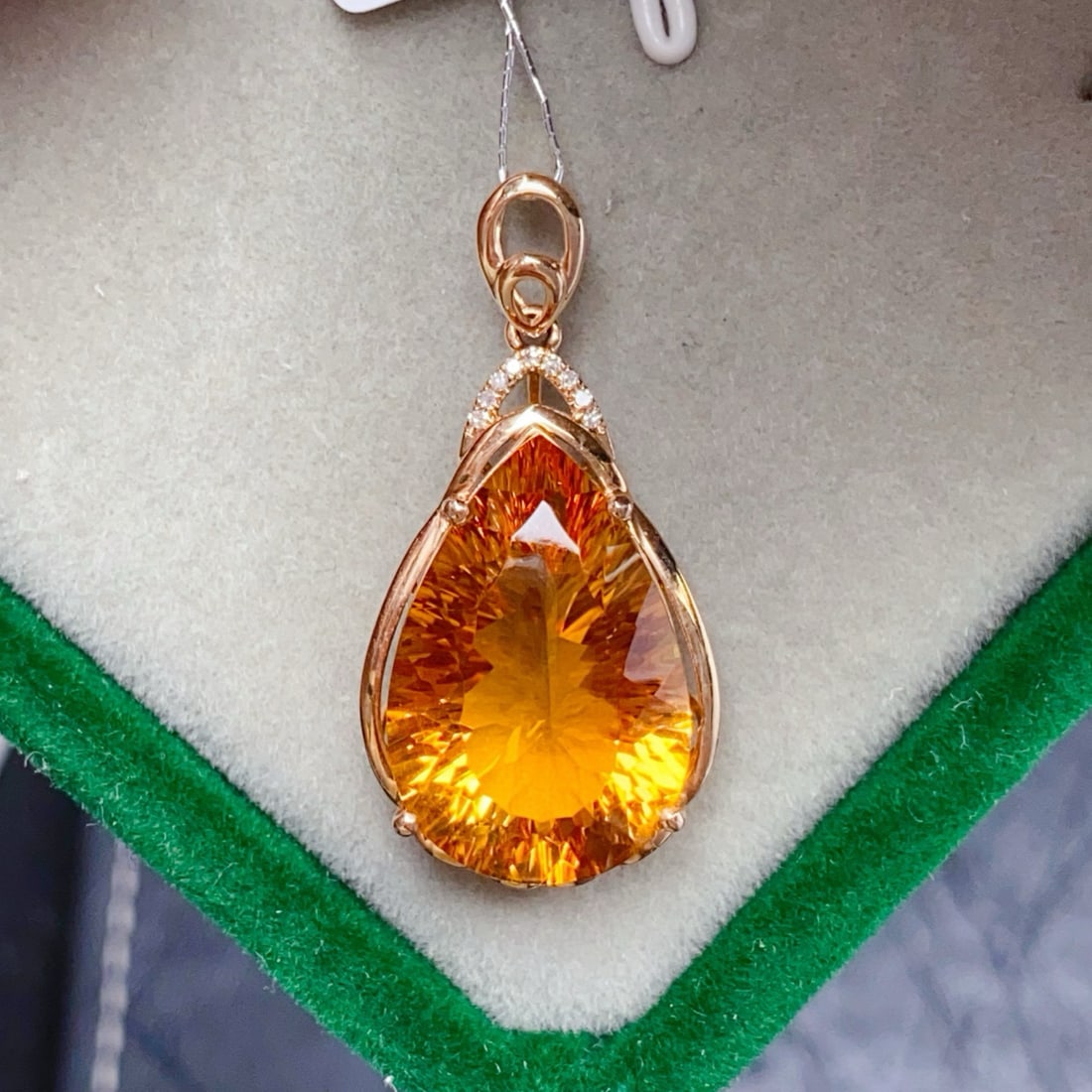 14k Gold 9.22 Ctw Natural Citrine & Diamond Pendant( Without Chain ): Ref:231160297 // gold content:14k gold // main gemstone:citrine // shape:pear // carat weight:9. 2ct // color:yellow // treatment:natural // // adjacent gemstone 2 : diamond // number of stones:9 // s