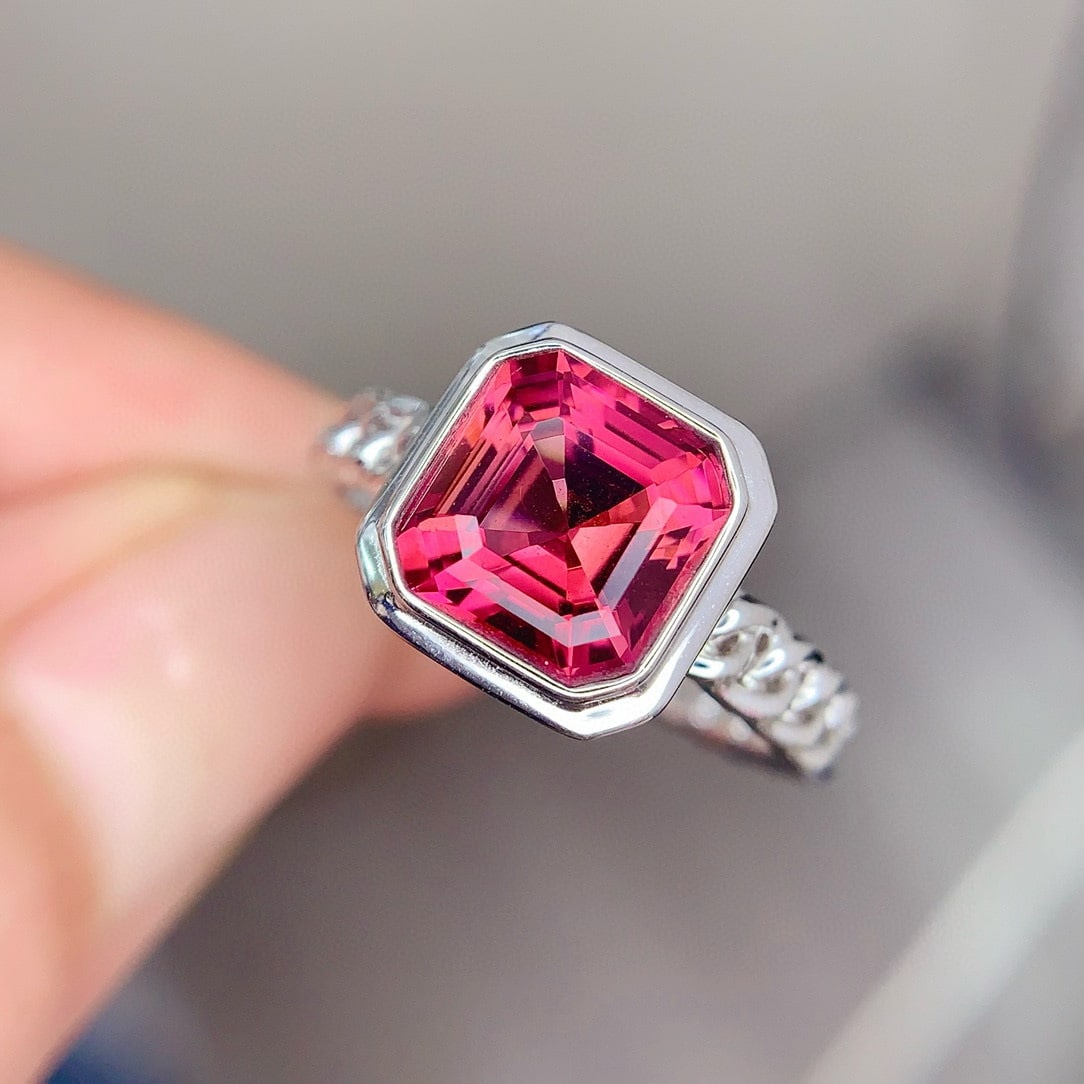 14k Gold 3.6 Ct Natural Tourmaline Ring: Ref:231160425 // gold content:14k gold // ring size:7. 25us // // main gemstone:tourmaline // shape:octagonal // carat weight:3. 6ct // color:red // treatment:natural // Condition: New Low Estimate: 3