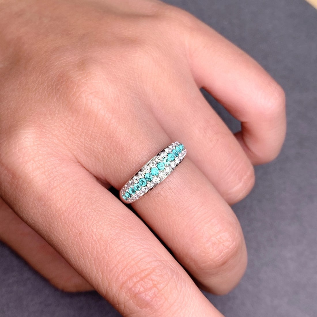 14k Gold 0.66 Ctw Natural Paraiba Tourmaline & Diamond Ring - 6