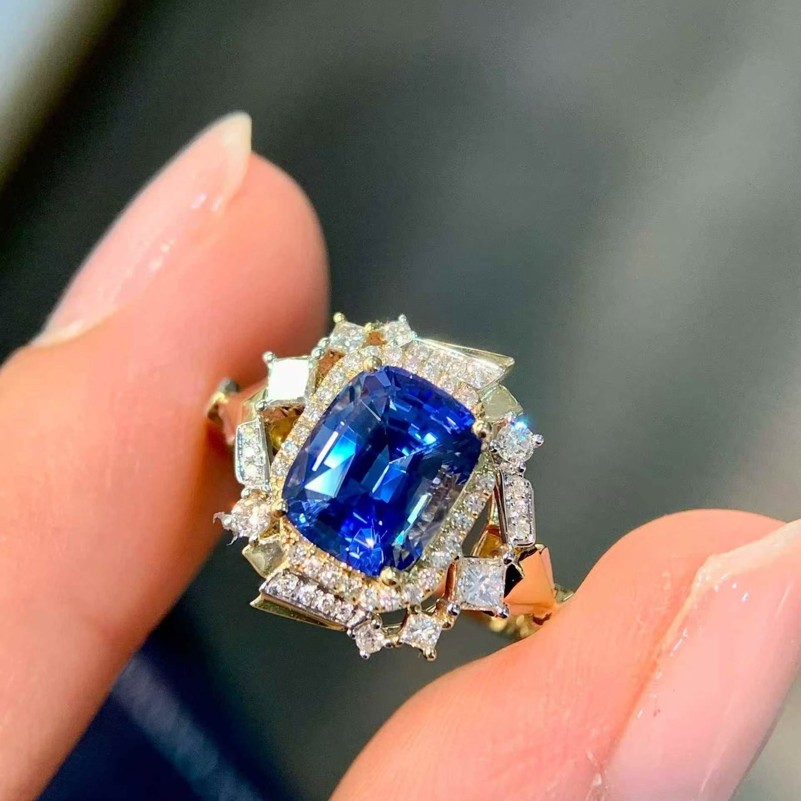 14k Gold 2.85 Ctw Natural Sapphire & Diamond Ring - 2
