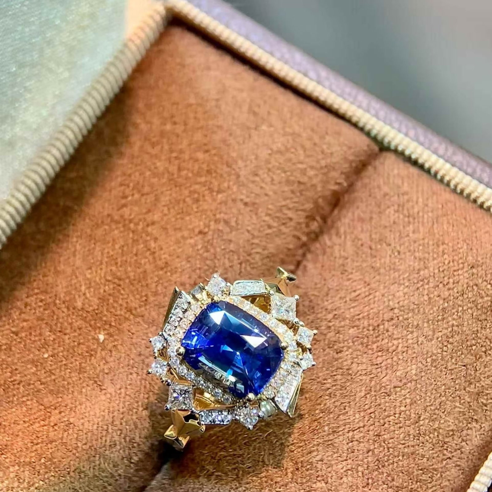 14k Gold 2.85 Ctw Natural Sapphire & Diamond Ring - 6