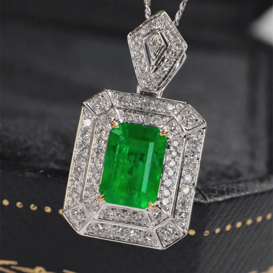 14k Gold 1.46 Ctw Vivid Green Natural Emerald & Diamond Pendant( Without Chain ) - 3