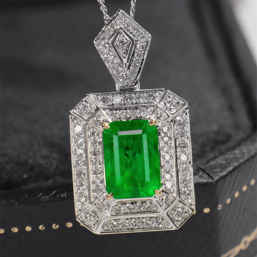 14k Gold 1.46 Ctw Vivid Green Natural Emerald & Diamond Pendant( Without Chain ) - 4