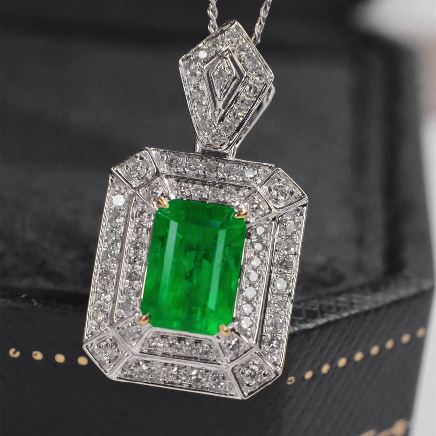 14k Gold 1.46 Ctw Vivid Green Natural Emerald & Diamond Pendant( Without Chain ) - 5