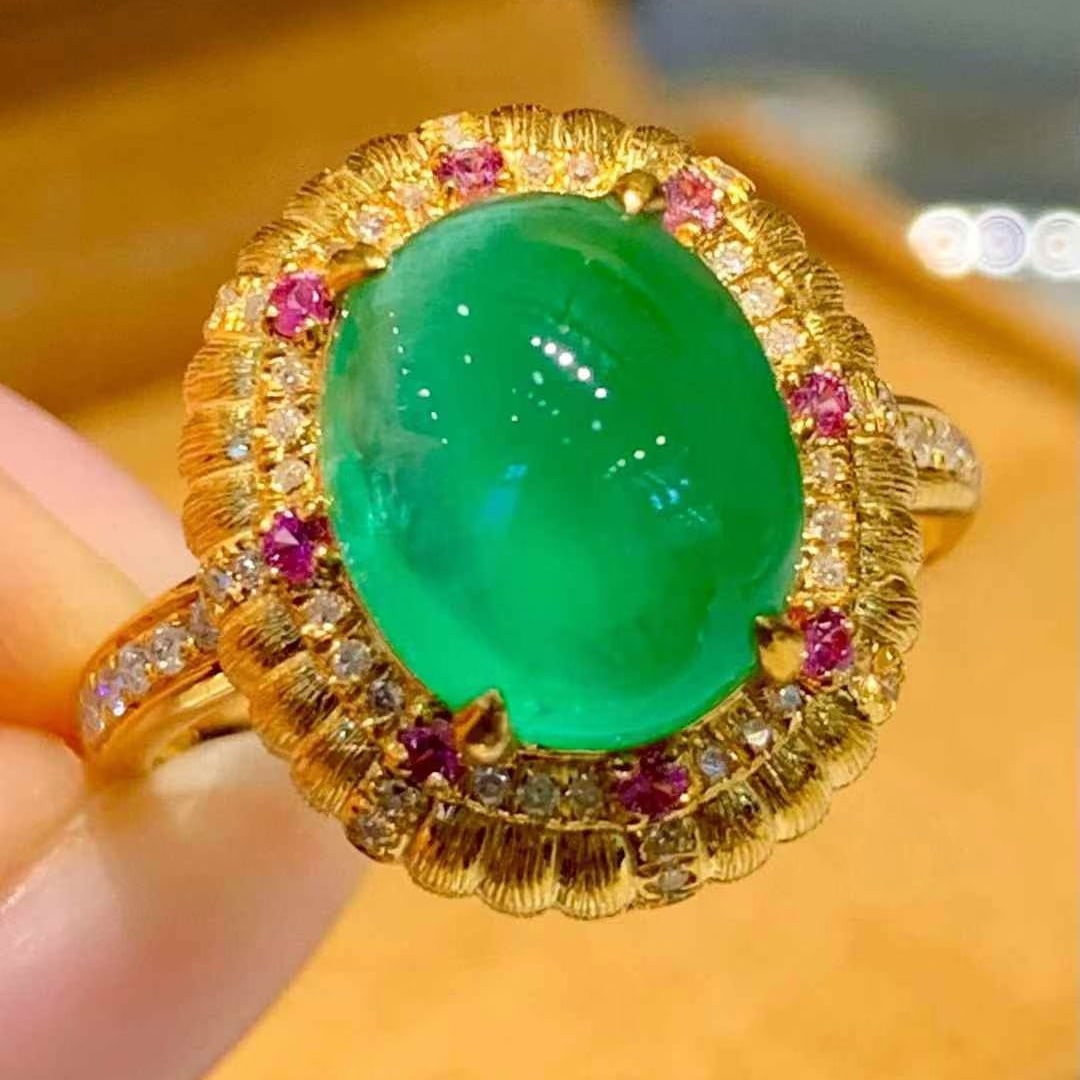 14k Gold 3.1 Ct Natural Emerald & Diamond Ring - 4