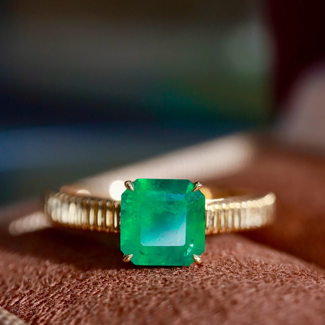 14k Gold 1.20 Ct Natural Emerald Ring - 3