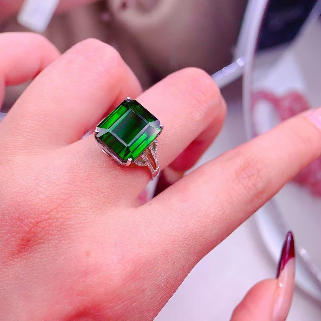 14k Gold 10 Ct Natural Tourmaline & Diamond Ring - 6