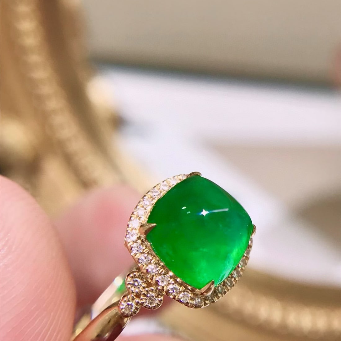 14k Gold 2.2 Ct Natural Emerald & Diamond Ring - 2