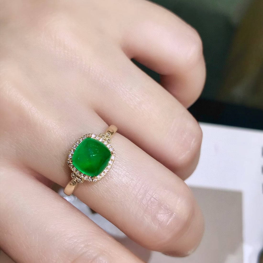 14k Gold 2.2 Ct Natural Emerald & Diamond Ring - 3