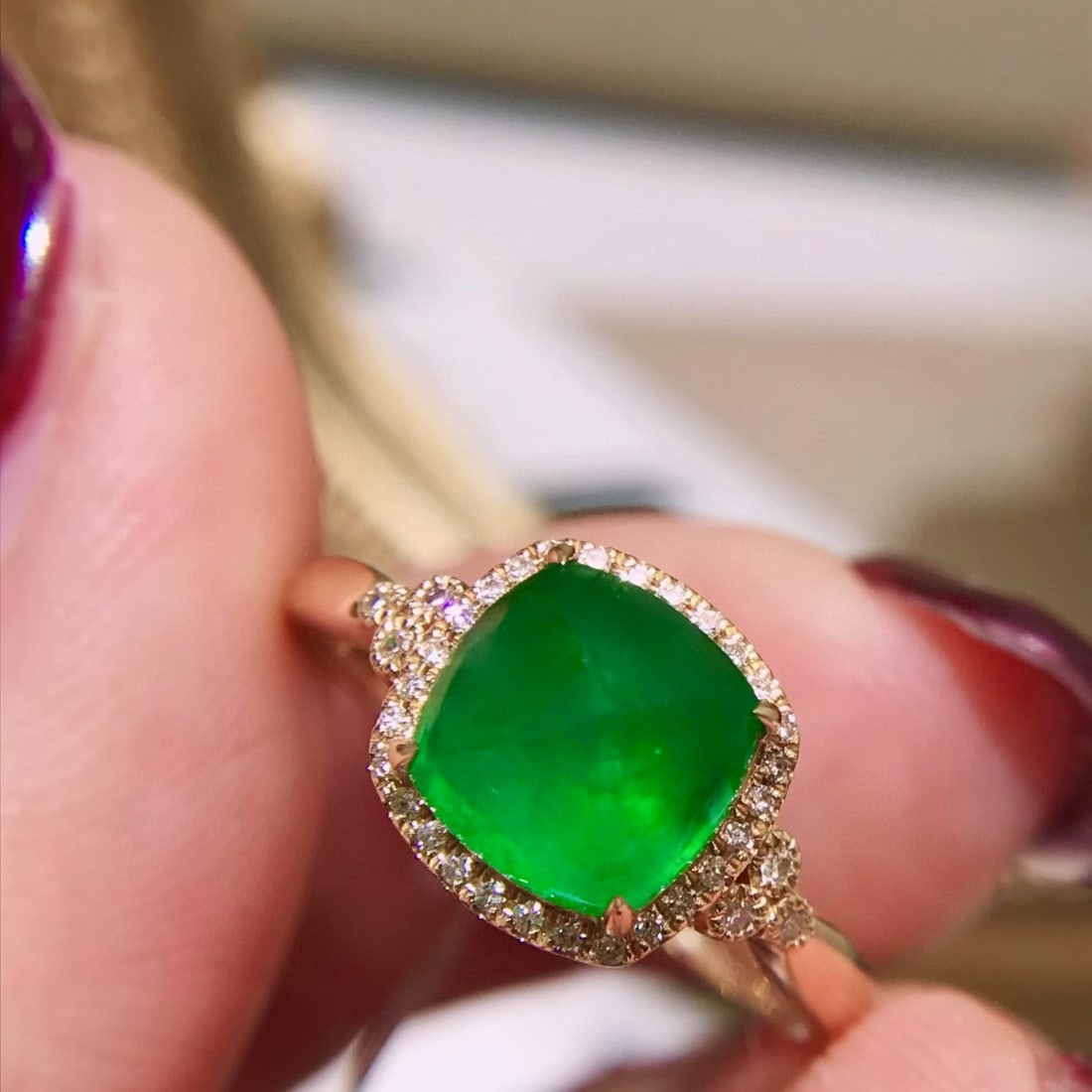 14k Gold 2.2 Ct Natural Emerald & Diamond Ring - 4