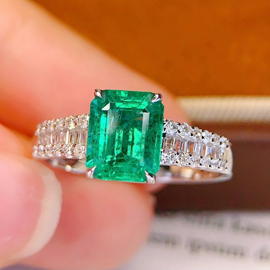14k Gold 1.55 Ct Natural Emerald & Diamond Ring - 2