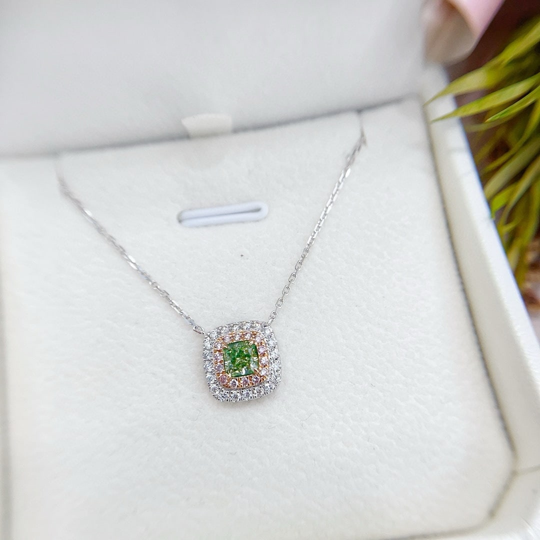 14k Gold 0.82 Ctw Natural Green Diamond & Diamond Necklace: Ref:231153182 // gold content:14k gold // main gemstone:green diamond // shape:cushion // carat weight:0. 53ct // color:green // treatment:natural // // adjacent gemstone 2 : diamond // shape:round //