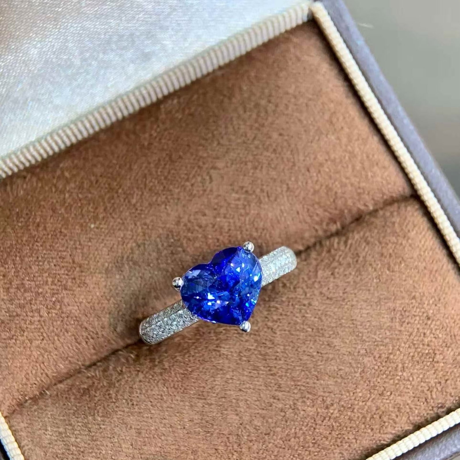 14k Gold 3.61 Ctw Natural Sapphire & Diamond Ring - 5