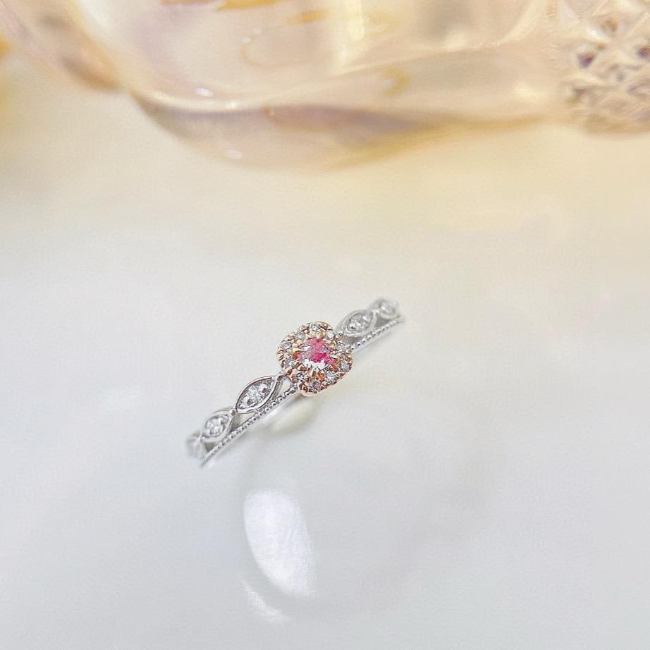 14k Gold 0.14 Ctw Natural Pink Diamond & Diamond Ring: Ref:231153233 // gold content:14k gold // ring size:7. 25us // // main gemstone:pink diamond // shape:cushion // carat weight:0. 06ct // color:pink // treatment:natural // // adjacent gemstone 2 :