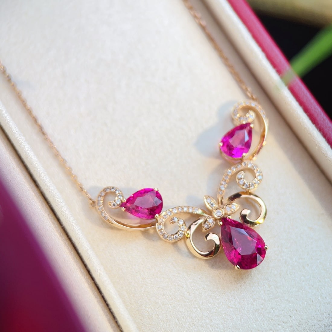 14k Gold 3.5 Ct Natural Tourmaline & Diamond Necklace - 2