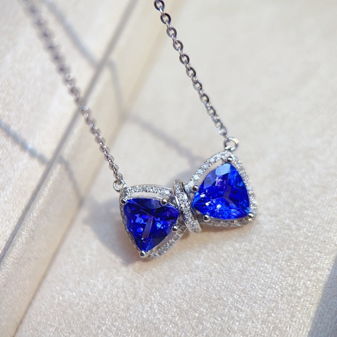 14k Gold 2.65 Ct Natural Tanzanite & Diamond Necklace - 4