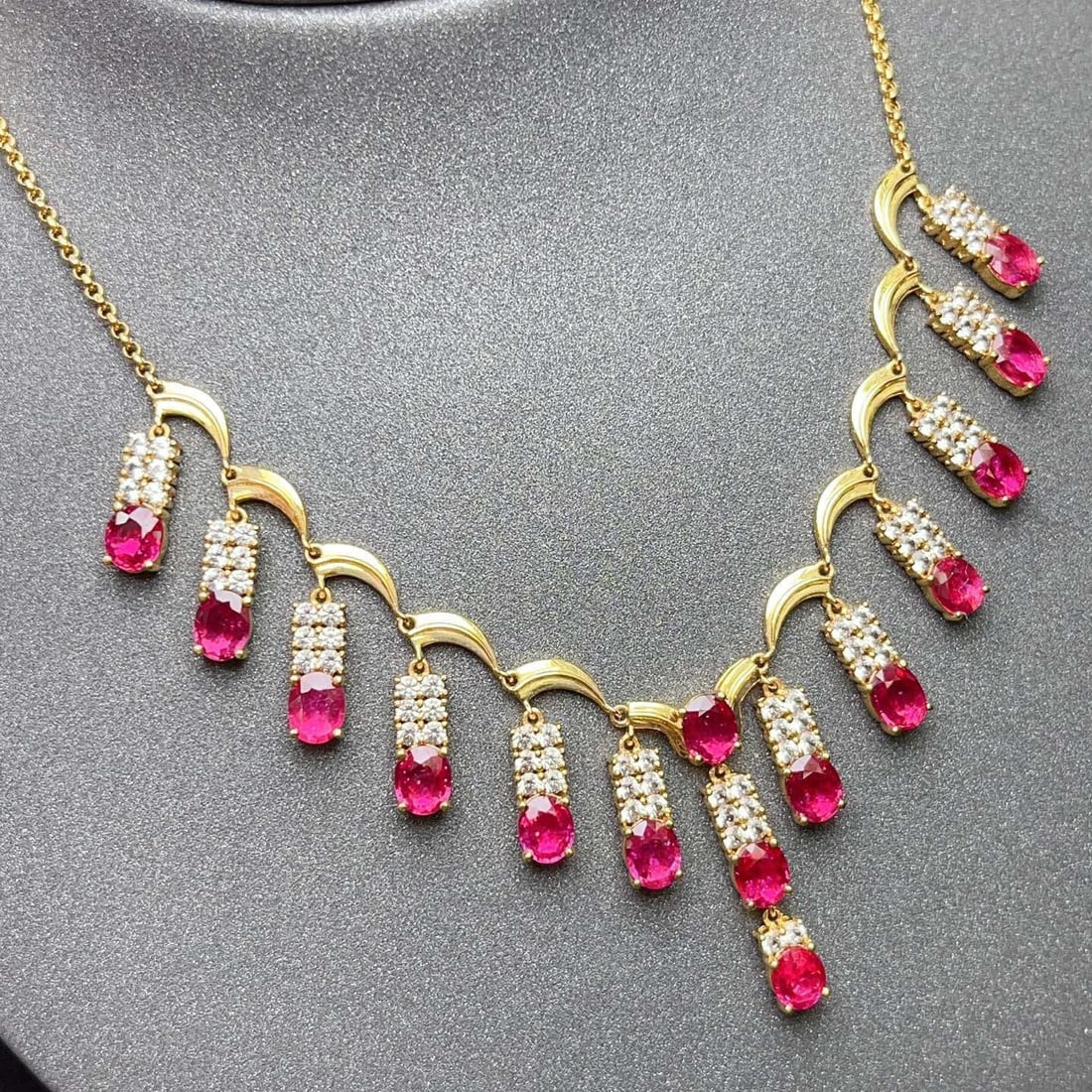 14k Gold 6.35 Ct Natural Ruby & Sapphire Necklace - 3