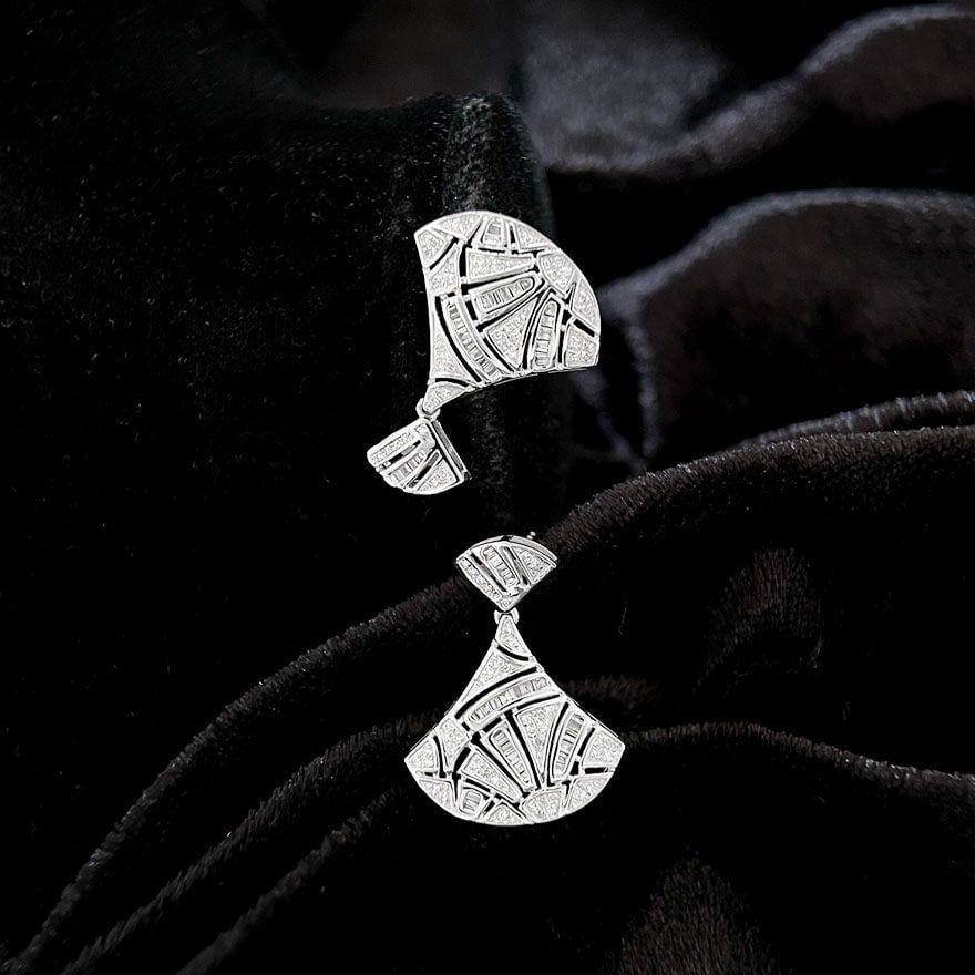 14k Gold 0.8 Ct Natural H Diamond Earrings: Ref:231154063 // gold content:14k gold // main gemstone:diamond // shape:multiple // carat weight:0. 8ct // clarity grade:vs-si // color:h // treatment:natural // Low Estimate: 3700 Condition: New Hig
