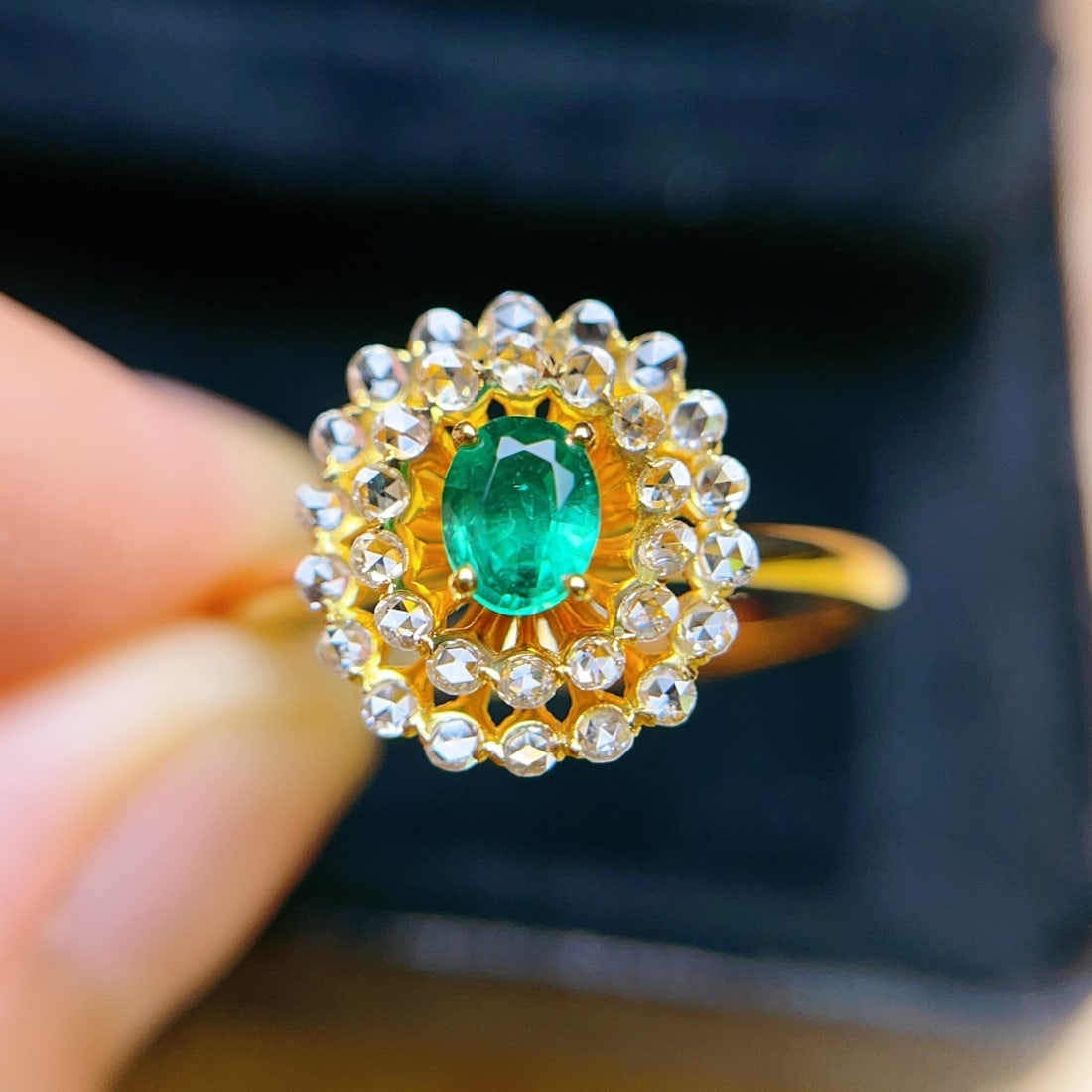 14k Gold 0.45 Ct Natural Emerald & Diamond Ring - 4