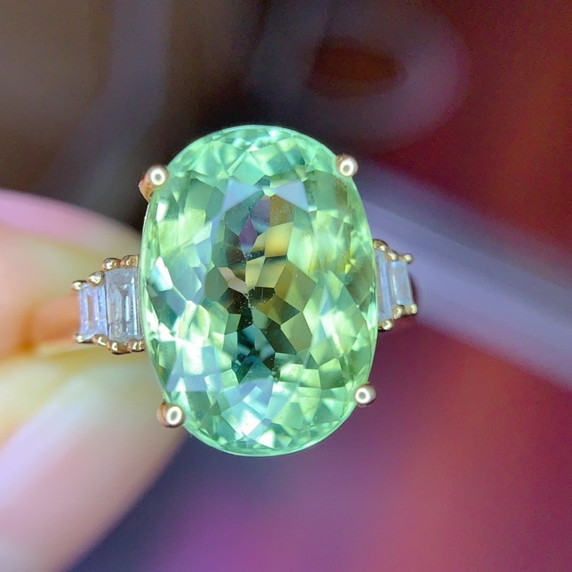 14k Gold 7.01 Ct Natural Tourmaline & Diamond Ring: Ref:231154095 // gold content:14k gold // ring size:7. 25us // // main gemstone:tourmaline // shape:oval // carat weight:7. 01ct // color:green // treatment:natural // // adjacent gemstone 2 :