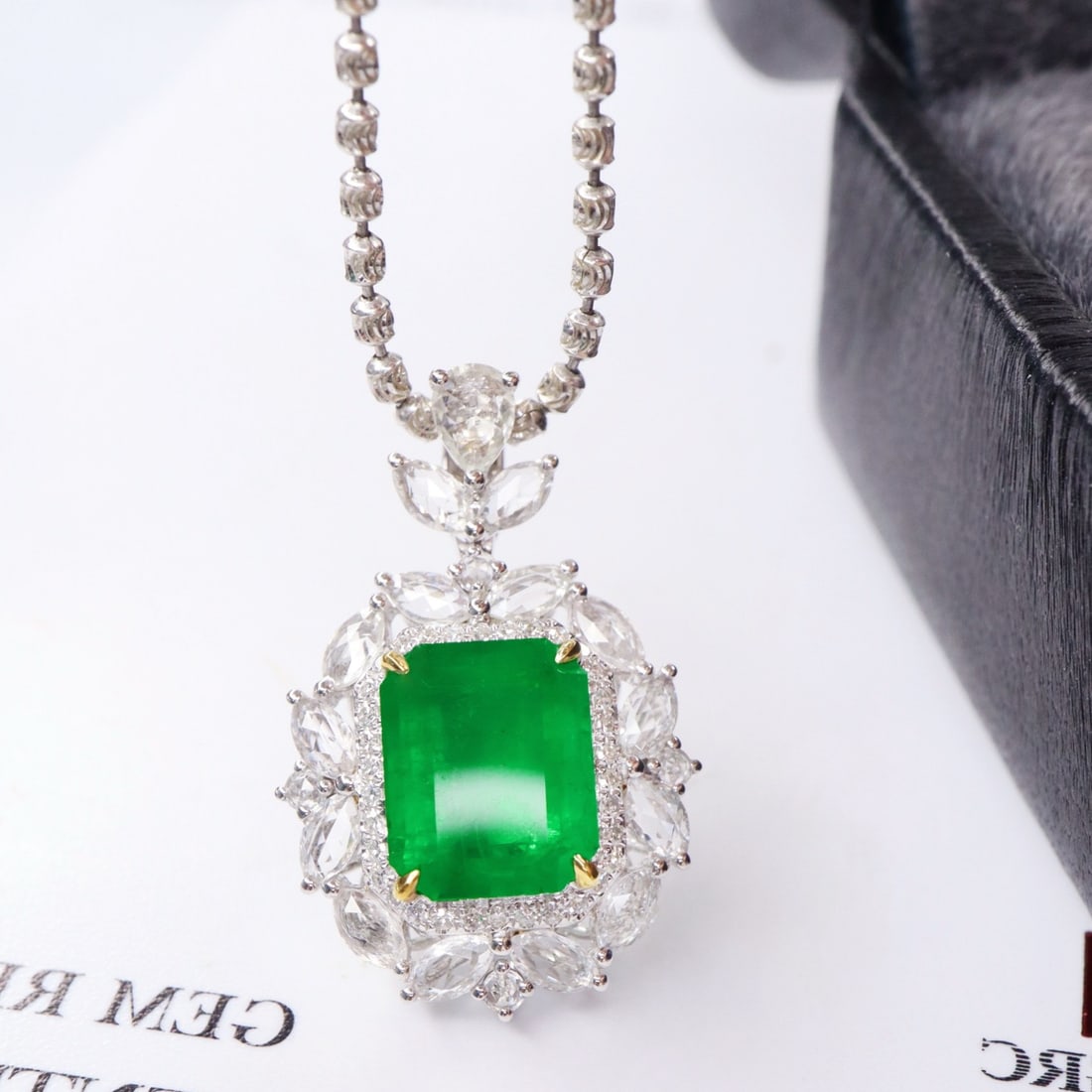 14k Gold 2.56 Ctw Natural Emerald & Diamond Pendant( Without Chain ) - 4
