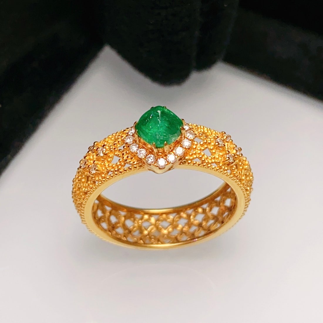 14k Gold 0.55 Ct Natural Emerald & Diamond Ring - 2