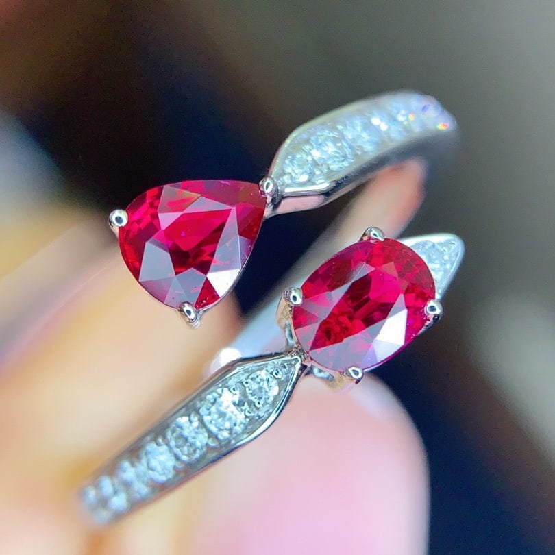 14k Gold 0.90 Ctw Natural Ruby & Diamond Ring - 2