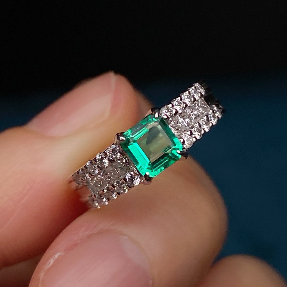 14k Gold 1.04 Ctw Natural Emerald & Diamond Ring - 3