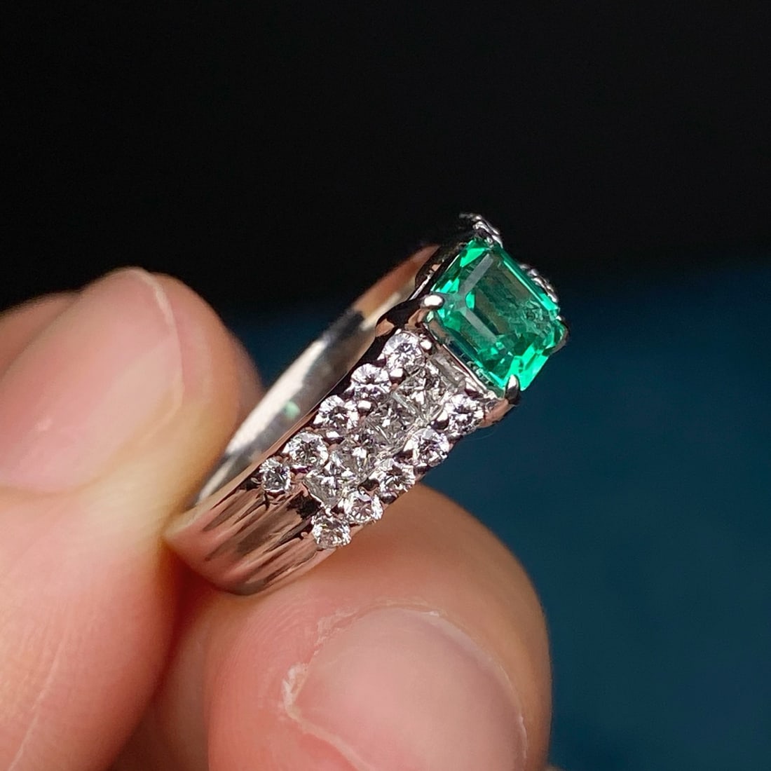 14k Gold 1.04 Ctw Natural Emerald & Diamond Ring - 4