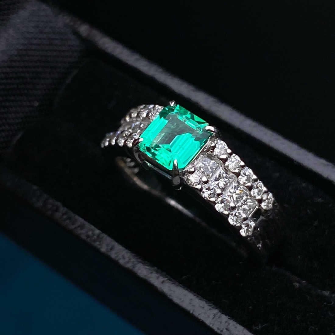 14k Gold 1.04 Ctw Natural Emerald & Diamond Ring - 5