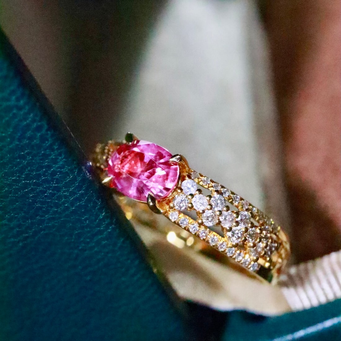 14k Gold 1.11 Ctw Natural Ruby & Diamond Ring - 2