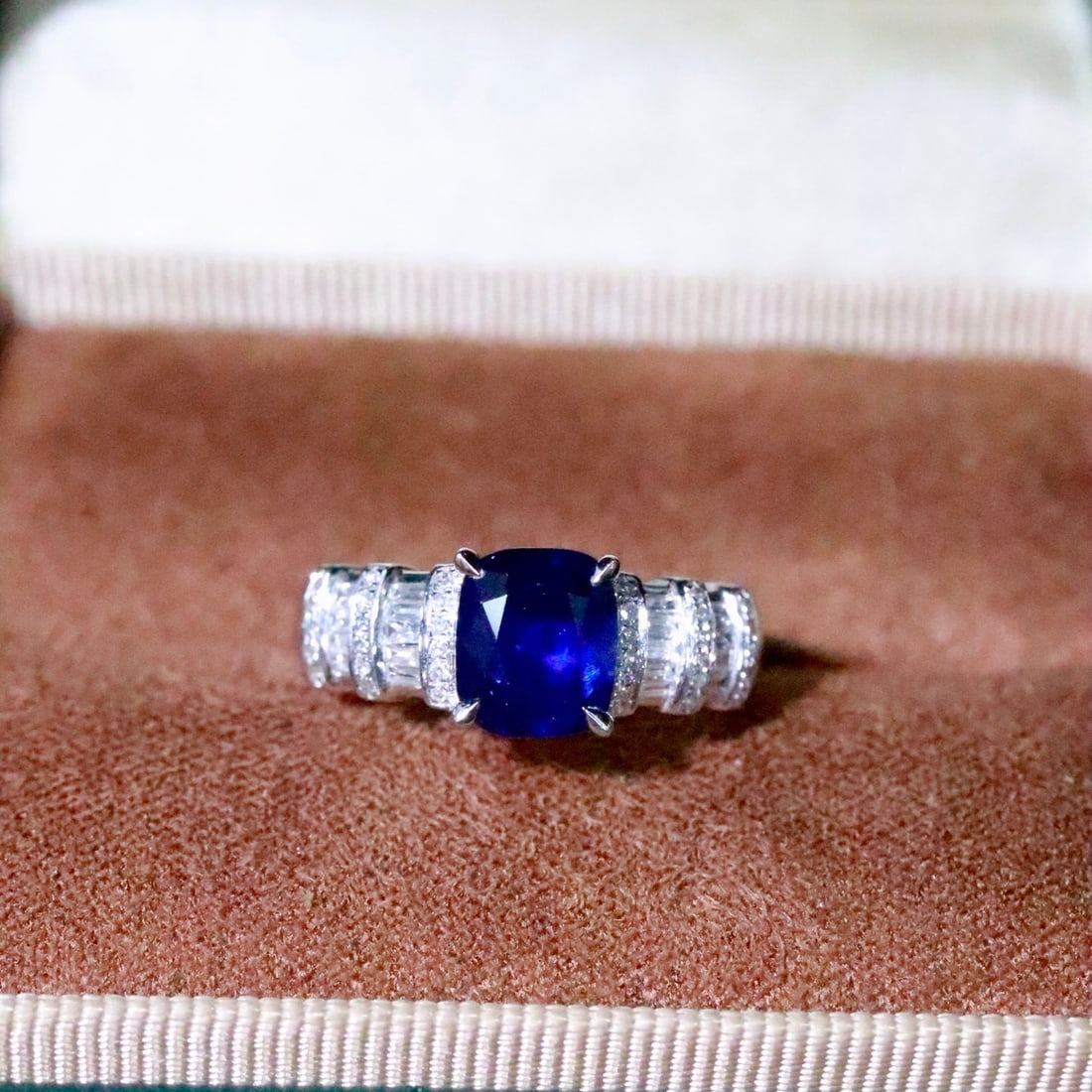 14k Gold 1.82 Ctw Natural Sapphire & Diamond Ring: Ref:231154193 // gold content:14k gold // ring size:7. 25us // // main gemstone:sapphire // shape:cushion // carat weight:1. 53ct // color:blue // treatment:natural // // adjacent gemstone 2 :