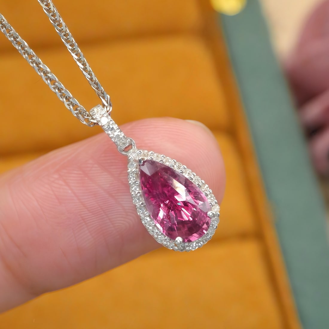 14k Gold 1.78 Ctw Natural Sapphire & Diamond Pendant( Without Chain ): Ref:231154219 // gold content:14k gold // main gemstone:sapphire // shape:pear // carat weight:1. 63ct // color:pink // treatment:natural // // adjacent gemstone 2 : diamond // number of stones:30 // 