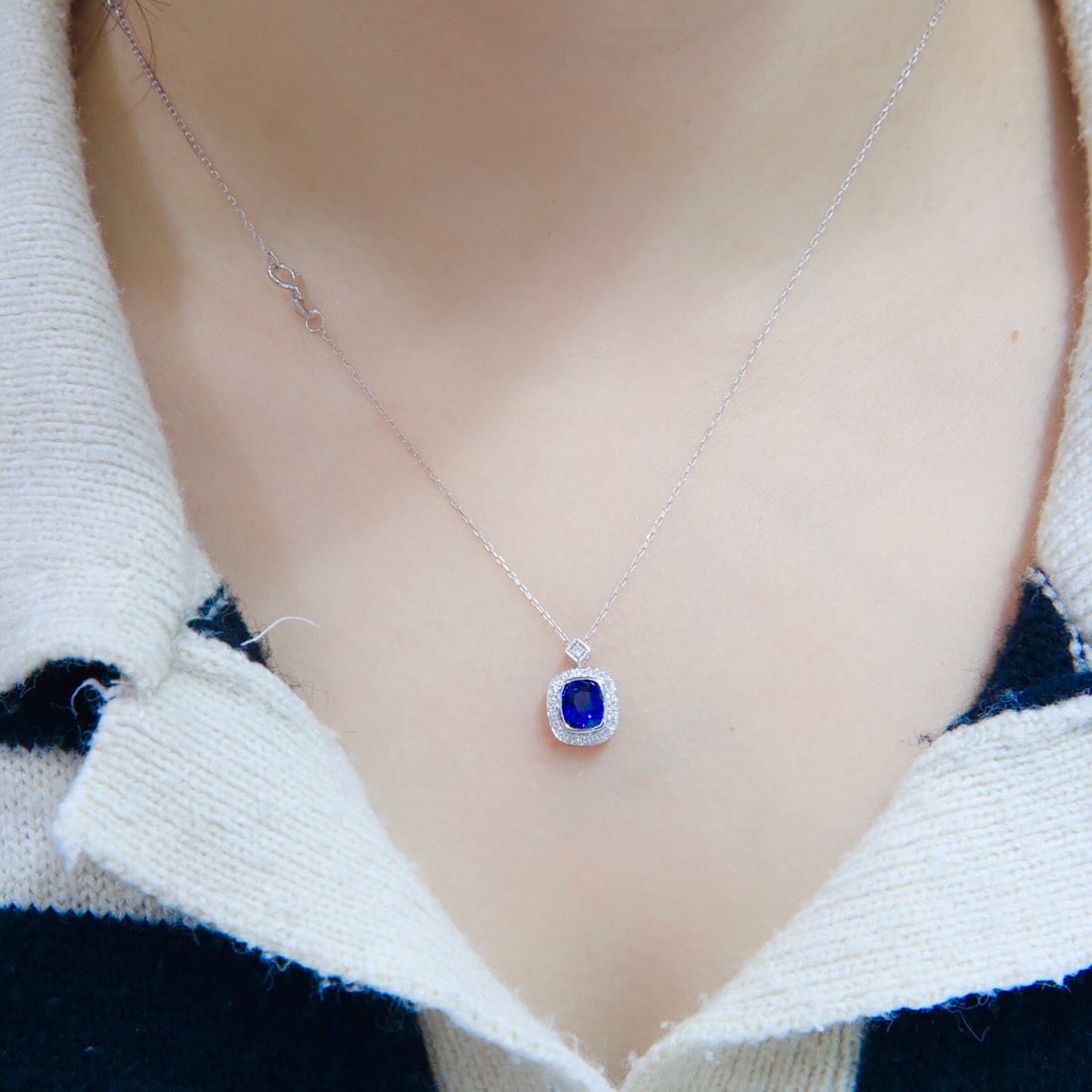 14k Gold 1.34 Ctw Natural Sapphire & Diamond Necklace: Ref:231154220 // gold content:14k gold // main gemstone:sapphire // shape:cushion // carat weight:1. 25ct // color:blue // treatment:natural // // adjacent gemstone 2 : diamond // shape:round //